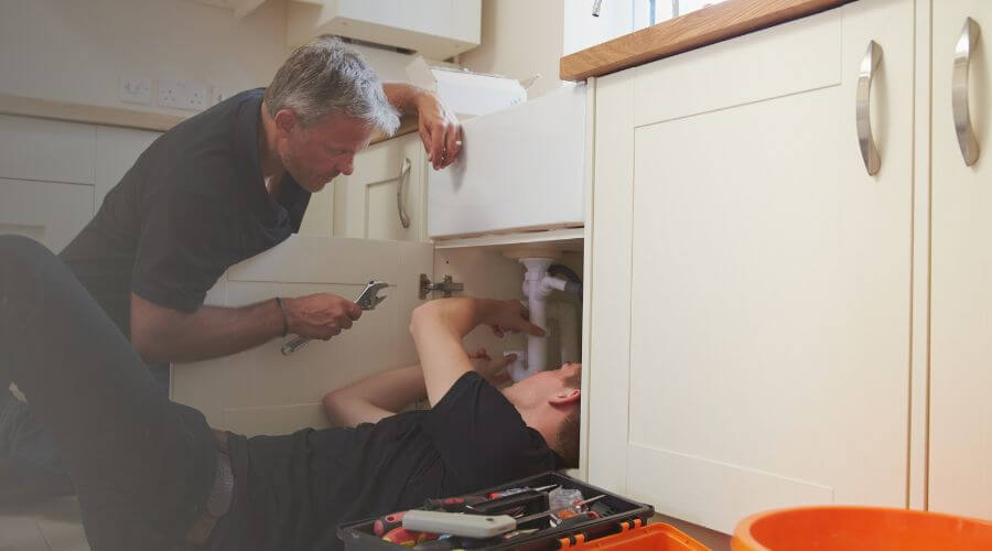 Professional burst pipe repair services in New Salem, IL
